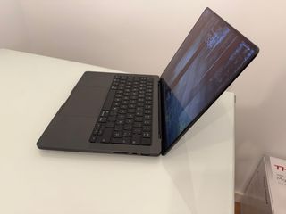 MacBook Pro m4 14" 512GB Gris Espacial feb 2025