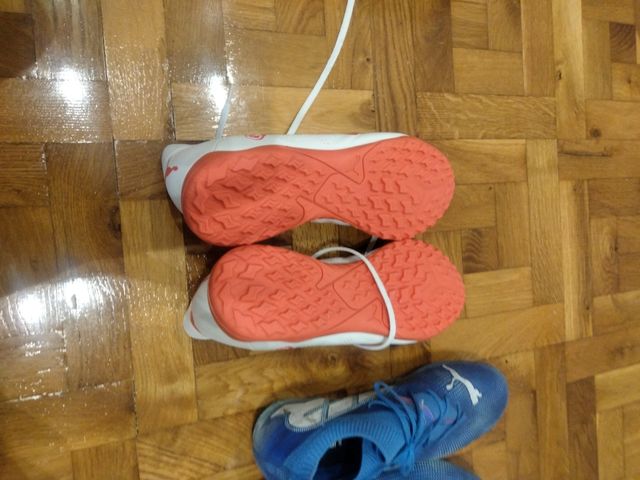 Botas fútbol Puma - Talla 42