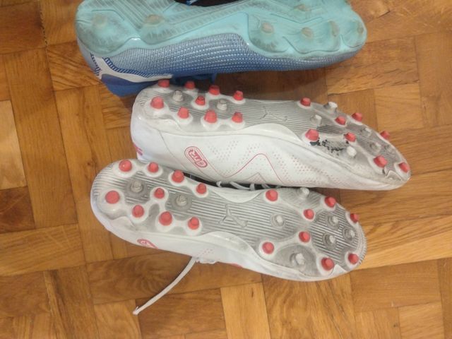 Botas fútbol Puma - Talla 42