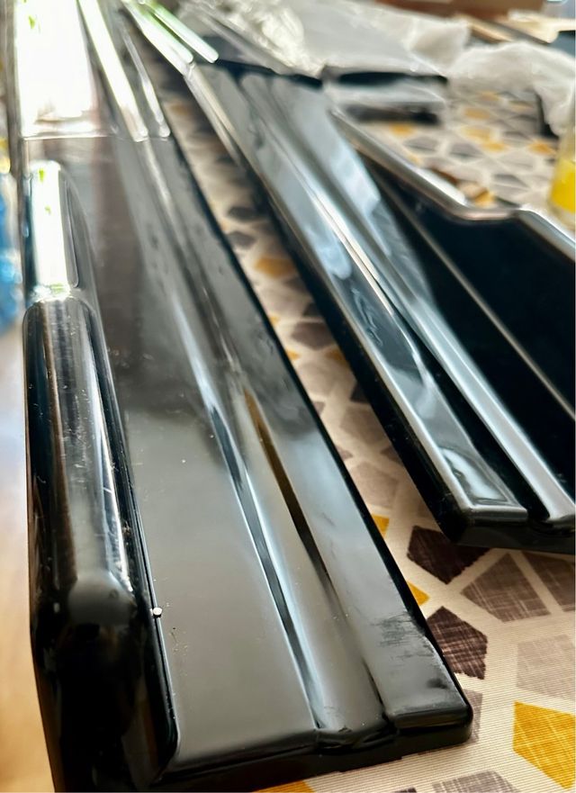 Faldones laterales universales completas- 2 uds