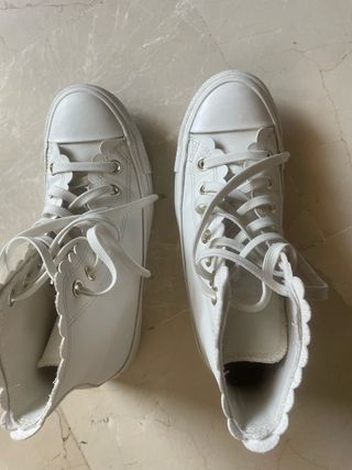 converse blanca detalles dorados