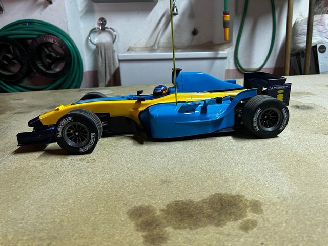 Coche RC F1 Renault R25