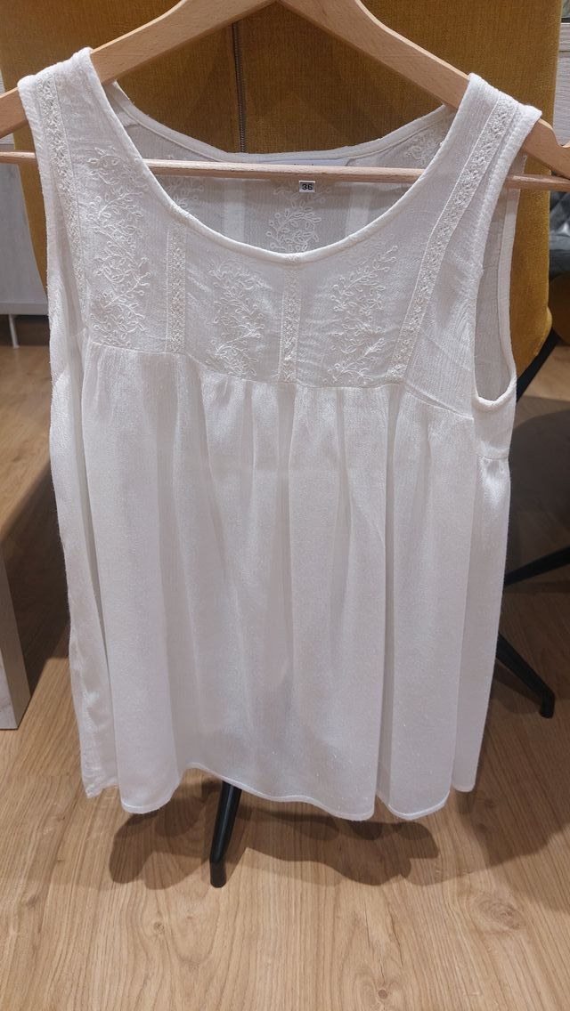 Blusa blanca bordada - Talla S