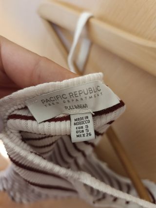 Top rayado blanco y marrón