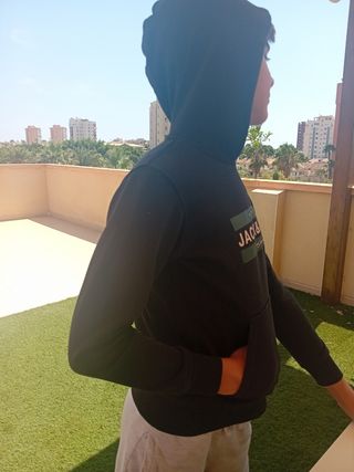 Sudadera Jack & Jones negra