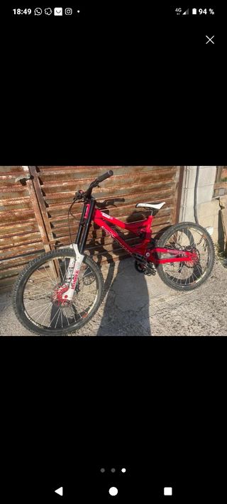 bici downhill freeride Commencal Supreme DH 