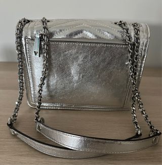 Bolso Guess plateado
