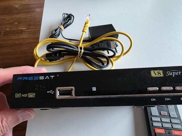 Receptor V8 Super Freesat HD