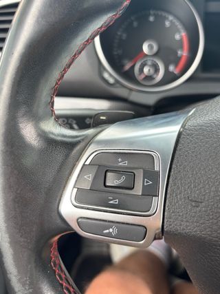 Volkswagen Golf GTI edicion 35 aniversario 235