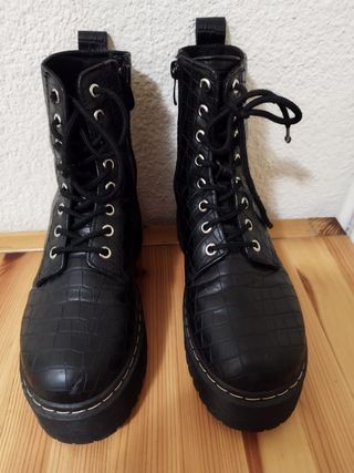 Botines negros Issimo - plataforma