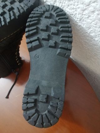 Botines negros Issimo - plataforma