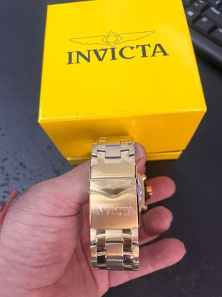 Reloj INVICTA dorado - verde