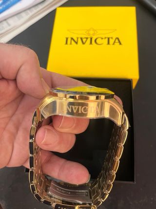 Reloj INVICTA dorado - verde