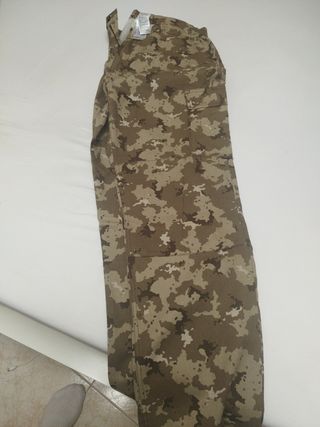 Pantalones militares camuflaje