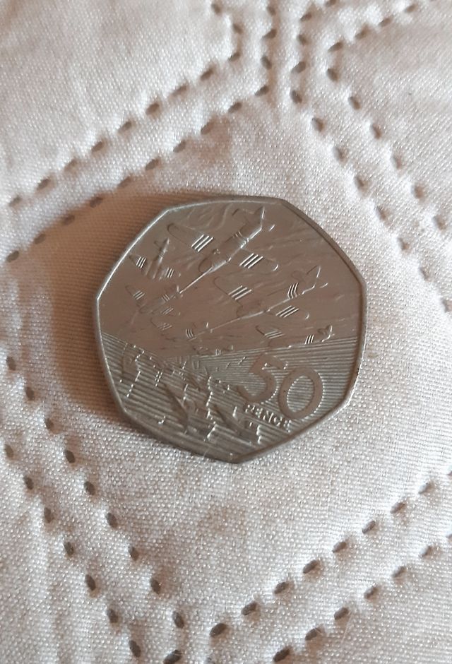 Moneda 50 peniques Elizabeth II