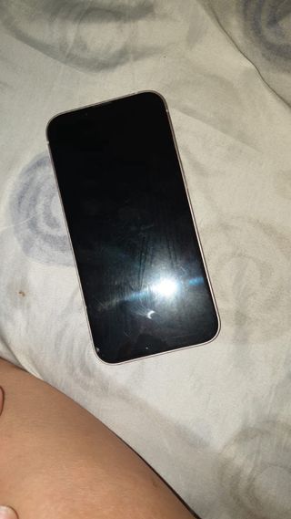 iPhone 13 Rosa - Como Nuevo