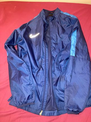 Chaqueta Nike azul deportiva