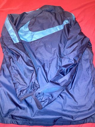 Chaqueta Nike azul deportiva