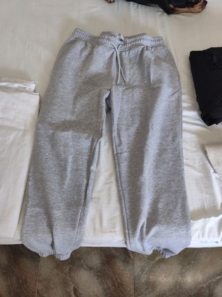 Pantalones chándal grises