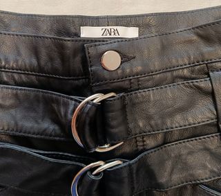 Pantalón cuero negro ZARA - Talla S