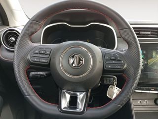 MG ZS Luxury