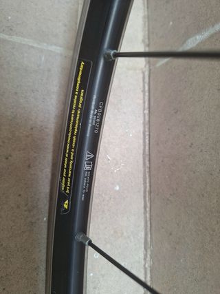 Rueda Mavic Aksium Delantera