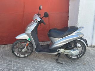Scooter Peugeot Looxor 50cc