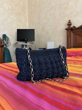 Borsa all’uncinetto blu