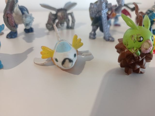 DIGIMON MINI BANDAI LOTE DE 17 FIGURAS LEER