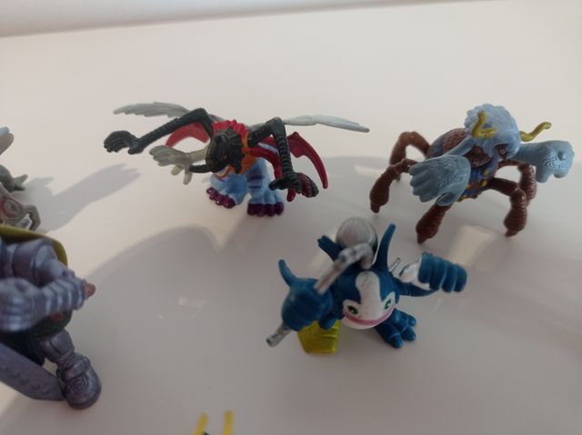 DIGIMON MINI BANDAI LOTE DE 17 FIGURAS LEER