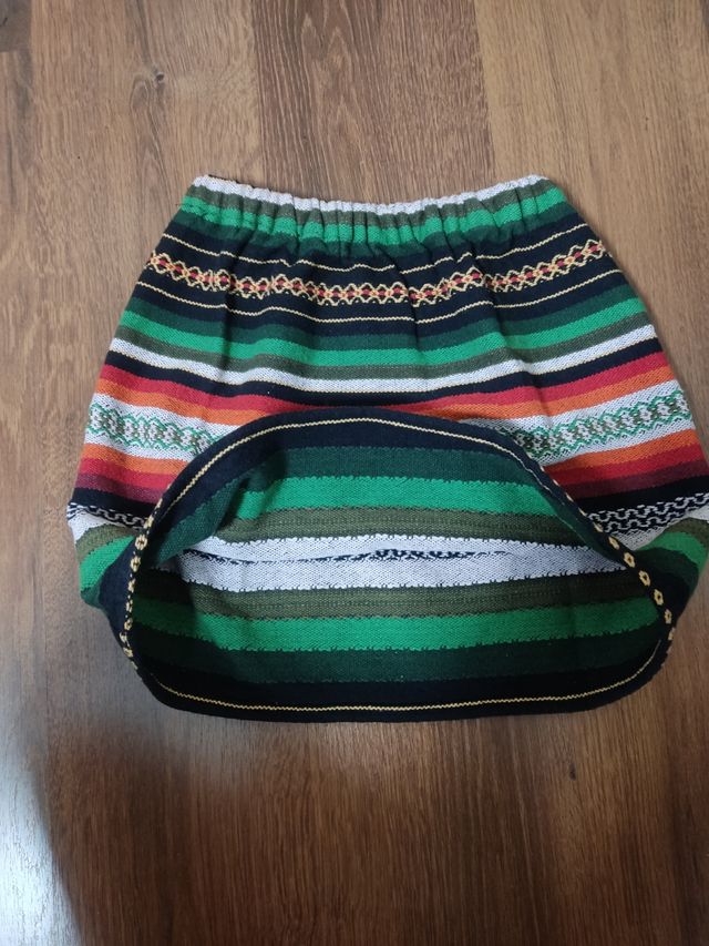 Minifalda estilo manchego