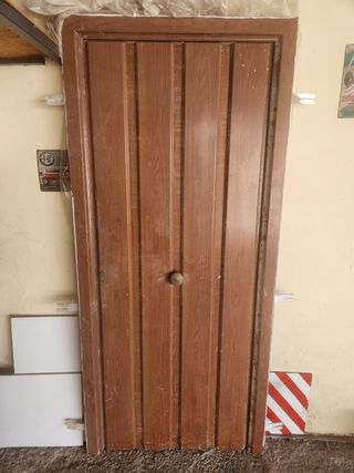 Puerta exterior madera