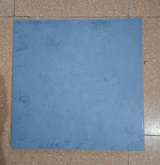 Baldosas baño azul claro