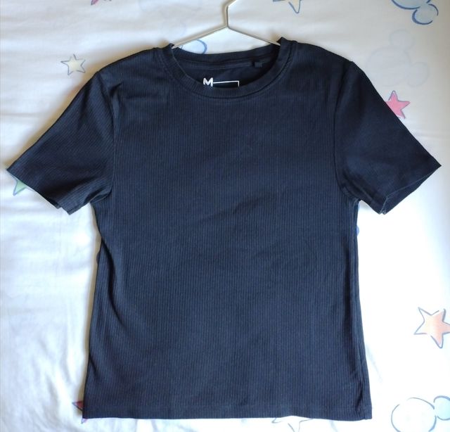 Camiseta básica negra manga corta