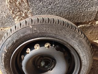 Rueda Michelin 165/70 R14