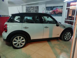 MINI Countryman 2012