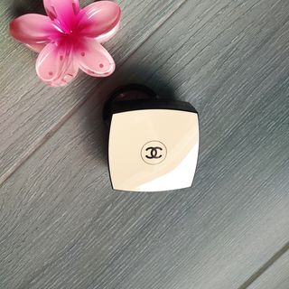 Espejo CHANEL beige y negro