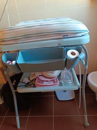 Cambiador Chicco con bañera