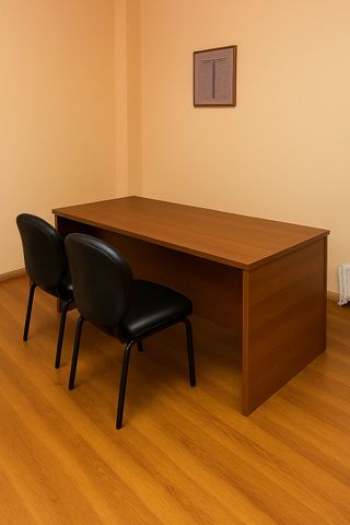 Mesa escritorio + 2 sillas