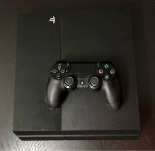 PS4 (PlayStation 4) negra + mando