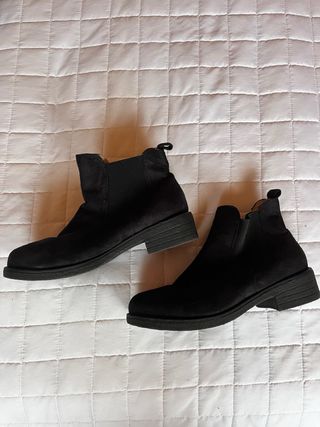 Botines negros mujer