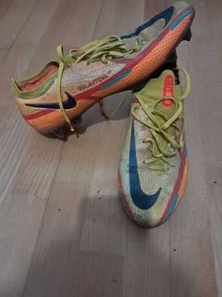 Botas fútbol nike