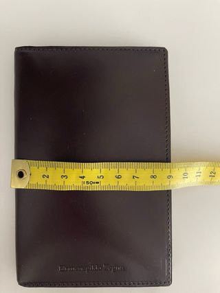 Cartera Ermenegildo Zegna negra con libreta