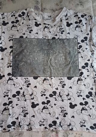 Lote 3 prendas Disney: sudaderas y camiseta