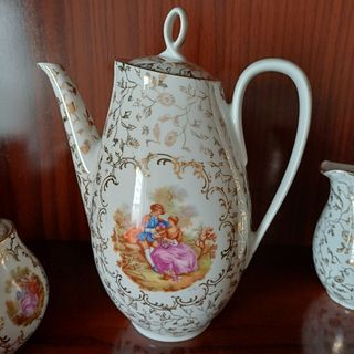 Juego café porcelana dorada