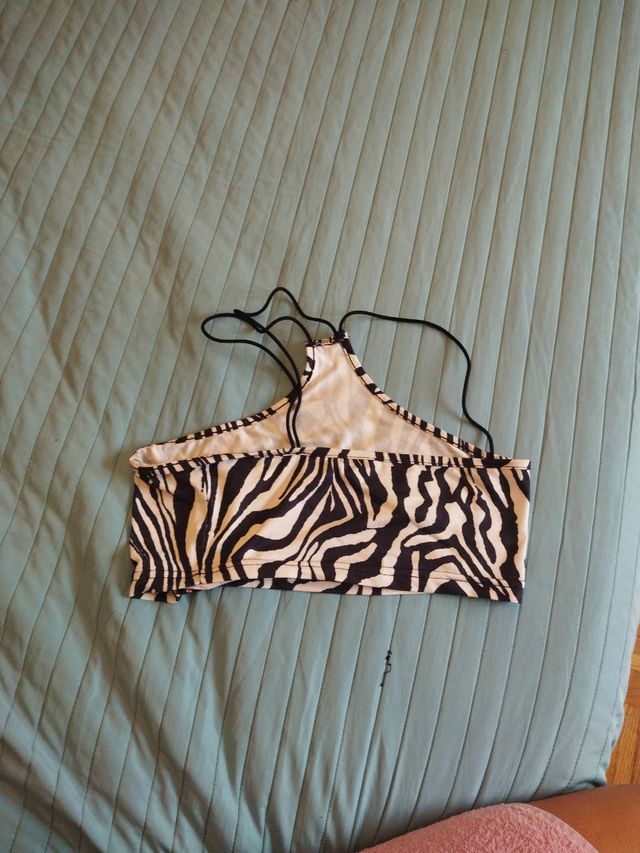 Top cebra blanco y negro