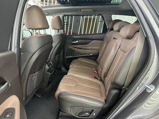 HYUNDAI SANTA FE 2.2 CRDI STYLE 200CV AUTO. AWD 7 