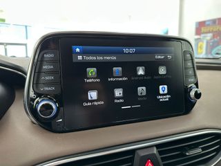 HYUNDAI SANTA FE 2.2 CRDI STYLE 200CV AUTO. AWD 7 
