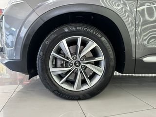 HYUNDAI SANTA FE 2.2 CRDI STYLE 200CV AUTO. AWD 7 