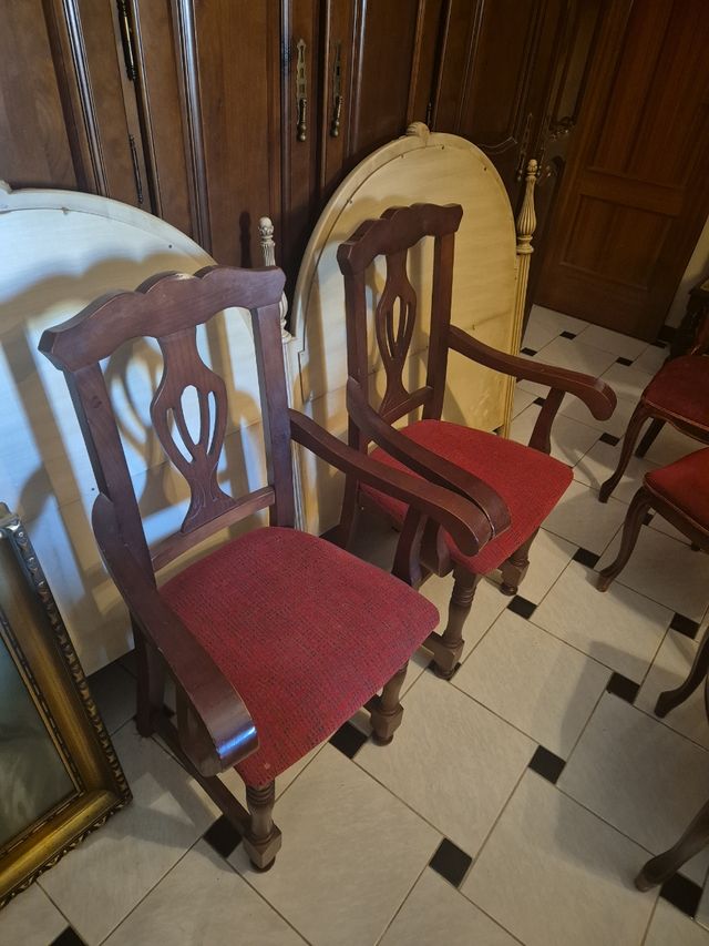 2 Sillas madera maciza rojas